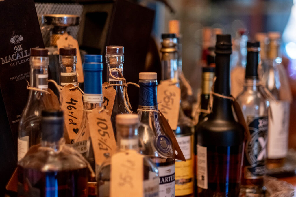 bar 3